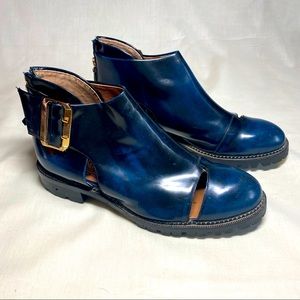 Great Moments by Jeffrey Campbell Flamel Cutout sz 10